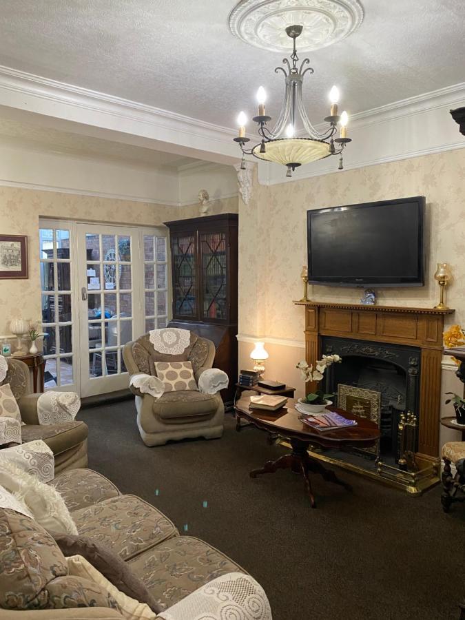 The Croft Guest House Стратфорд-апон-Эйвон Экстерьер фото
